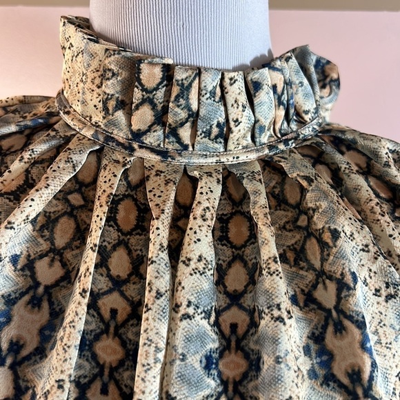 Carolina sherbet snake blouse - Picture 4 of 7